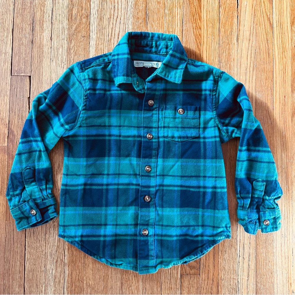 Hope and Henry 100% organic cotton button-down flannel in navy blue and green XS